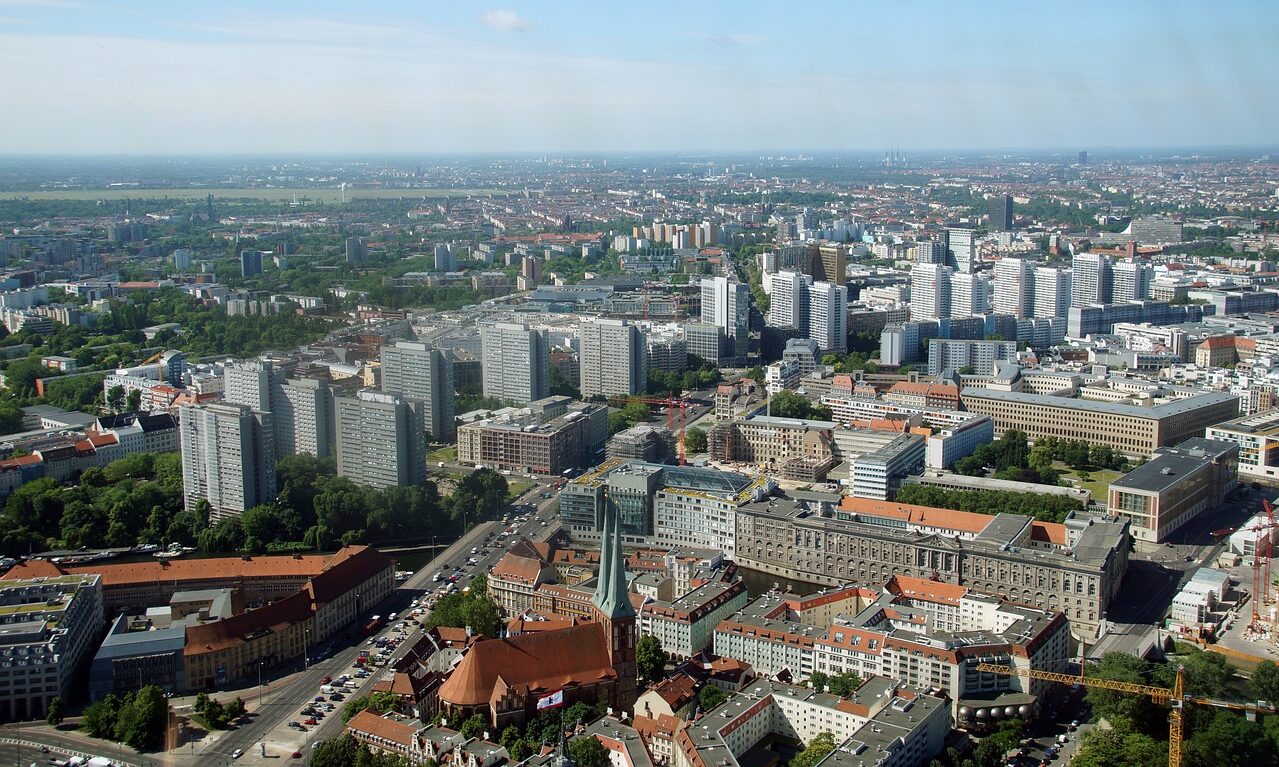 cropped-berlin-2424508_1280.jpg